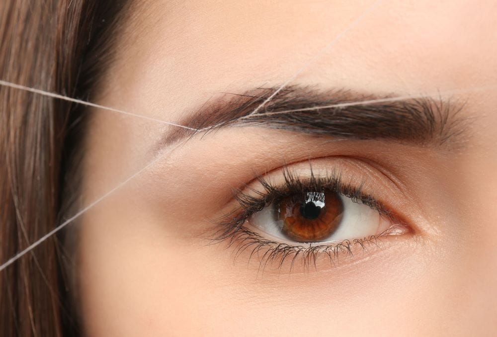 Eyebrow Threading Near Me 28.3371634213 N, 81.4245723420 W